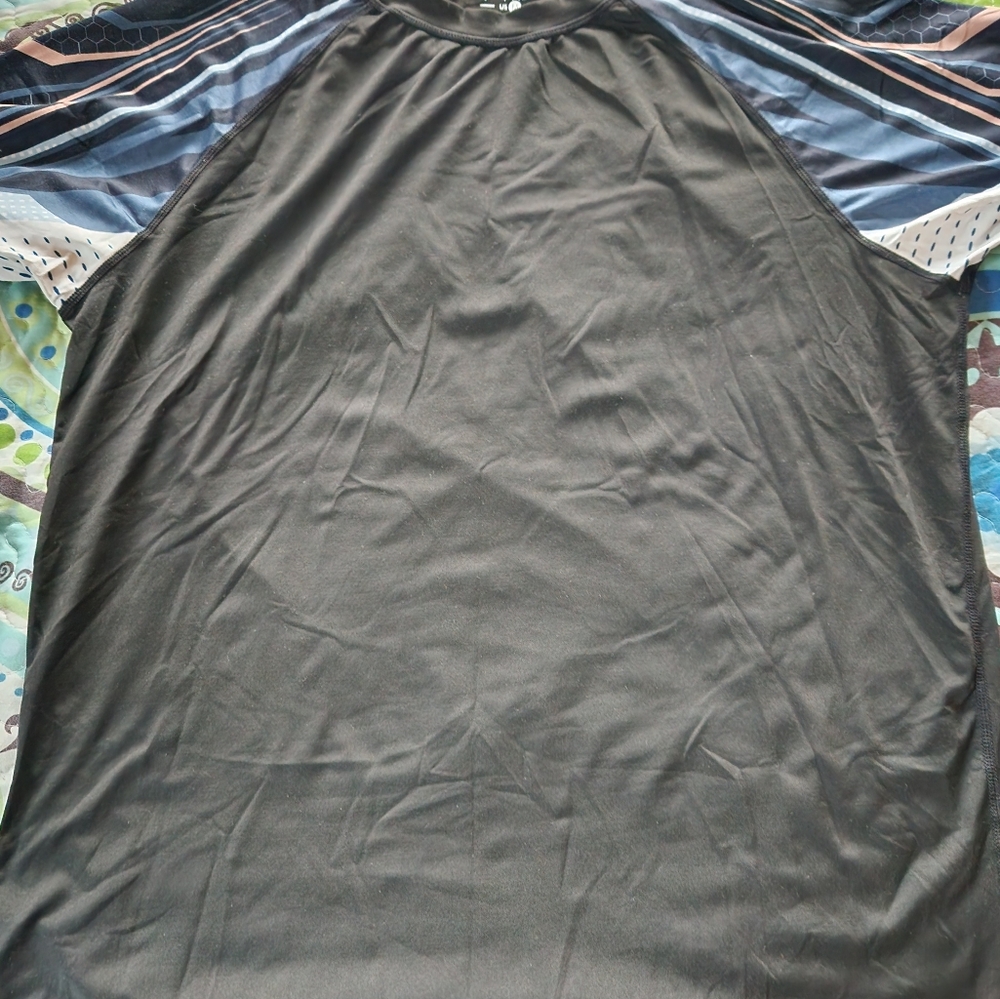 2 Men's Liberty Pro Swim Shirt - Picture 9 of 11